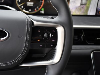 2026 INFINITI QX80 - Photo 9