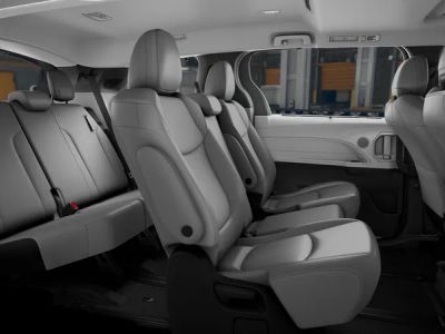 2026 Toyota Sienna - Photo 2