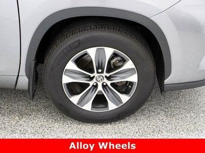 2025 Toyota Highlander AWD — detail view