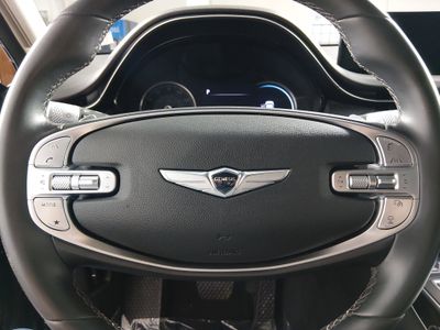 2025 Genesis GV70 - Photo 12