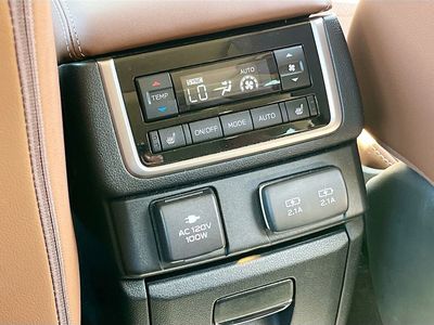 2022 Subaru Ascent — photo 26 view