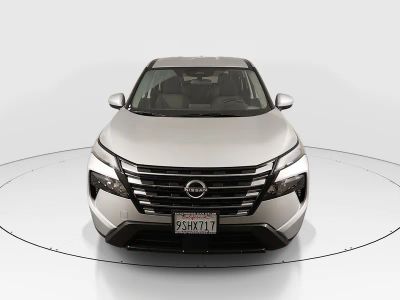2025 Nissan Rogue — side profile view