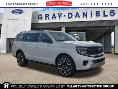 2026 Ford Expedition - Photo 2