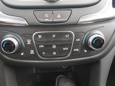 2024 Chevrolet Equinox — photo 17 view