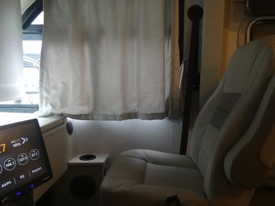 2026 Thor Motor Coach Vegas - Photo 11