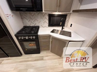 2026 Forest River RV Wildwood Heritage Glen — photo 29 view