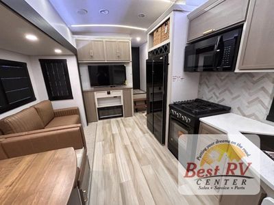 2026 Forest River RV Wildwood Heritage Glen — photo 41 view