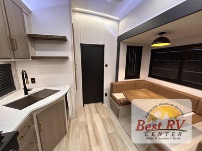 2026 Forest River RV Wildwood Heritage Glen — photo 33 view
