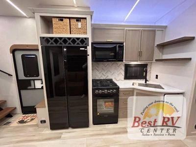 2026 Forest River RV Wildwood Heritage Glen — photo 25 view