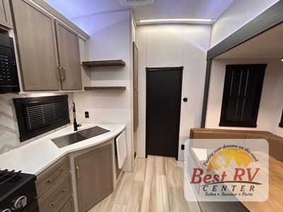 2026 Forest River RV Wildwood Heritage Glen — photo 32 view