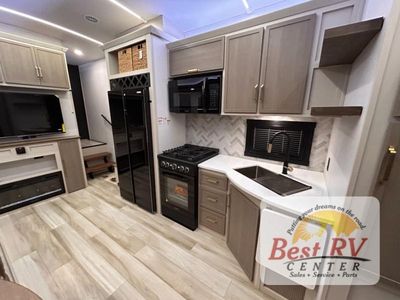 2026 Forest River RV Wildwood Heritage Glen — photo 42 view