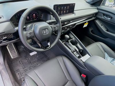 2026 Honda Accord Hybrid - Photo 9