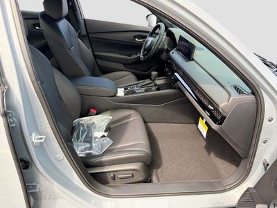 2026 Honda Accord Hybrid - Photo 8