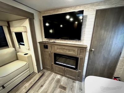 2024 Coachmen Catalina Legacy Edition - Photo 7