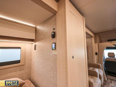 2026 Tiffin Motorhomes Wayfarer — photo 13 view