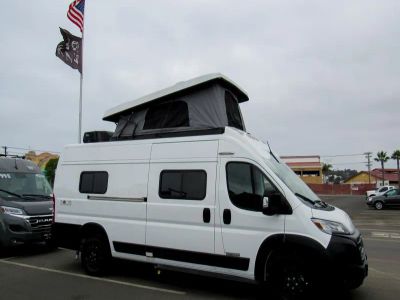 2026 Winnebago SOLIS - Photo 17