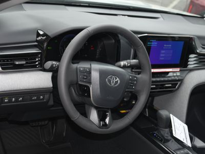2026 Toyota Camry - Photo 4