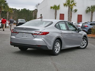 2026 Toyota Camry - Photo 2