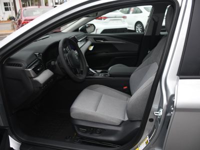 2026 Toyota Camry - Photo 3