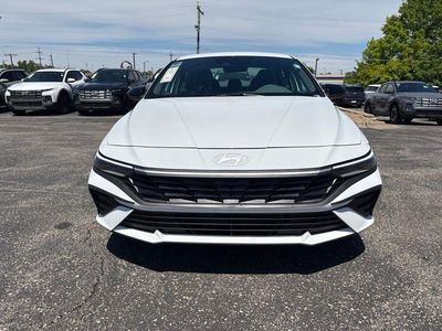 2026 Hyundai Elantra Hybrid - Photo 23