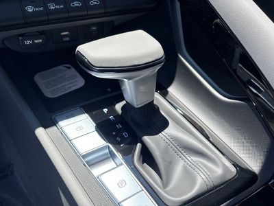 2026 Hyundai Elantra Hybrid - Photo 15