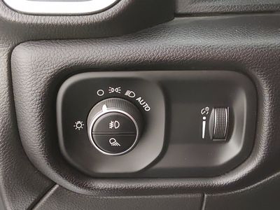 2023 Ram 2500 — photo 13 view