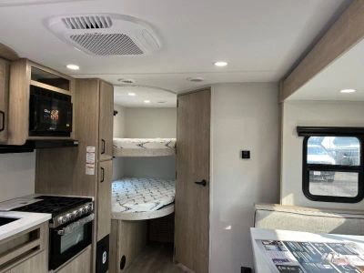 2026 Grand Design Imagine XLS - Photo 11