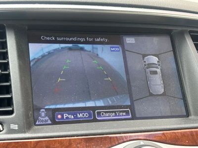 2017 INFINITI QX80 - Photo 12