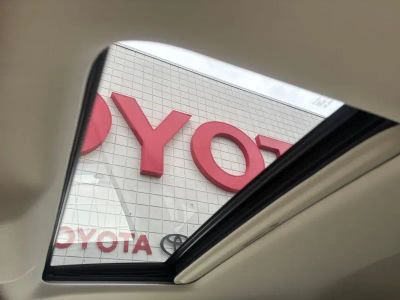 2017 INFINITI QX80 - Photo 18