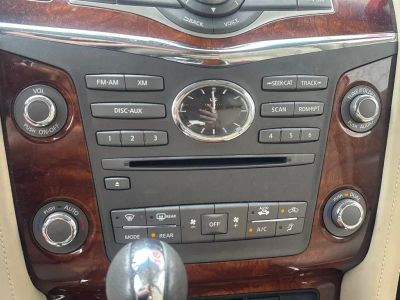 2017 INFINITI QX80 - Photo 14