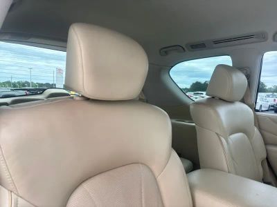 2017 INFINITI QX80 - Photo 29