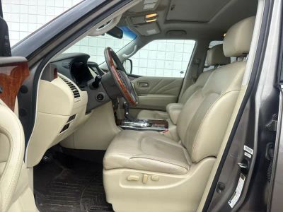 2017 INFINITI QX80 - Photo 3