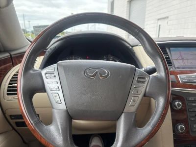 2017 INFINITI QX80 - Photo 21