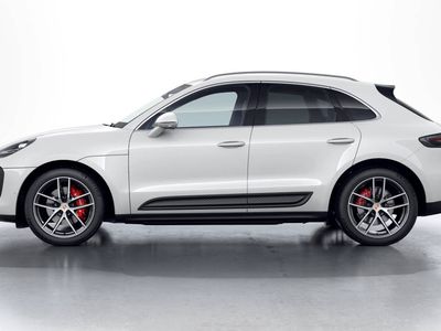 2026 Porsche Macan - Photo 2