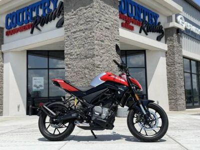 2024 CFMOTO 300NK — front three-quarter view