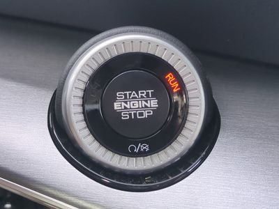 2026 Jeep Grand Wagoneer - Photo 32