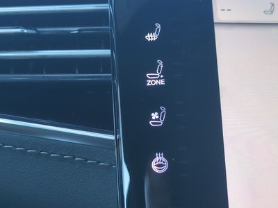 2026 Jeep Grand Wagoneer - Photo 26
