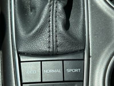 2024 Toyota Camry — photo 16 view