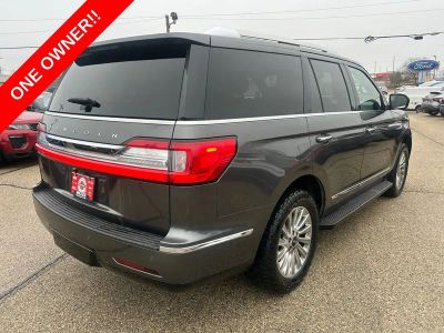 2018 Lincoln Navigator — detail view