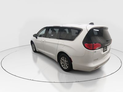 2023 Chrysler Voyager - Photo 5