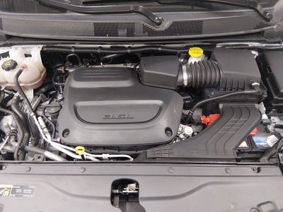 2023 Chrysler Voyager - Photo 9