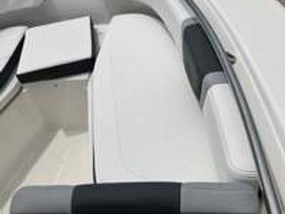 2026 Robalo 200 CC - Photo 7