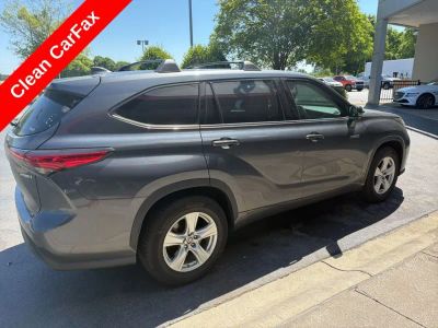 2020 Toyota Highlander Hybrid - Photo 4