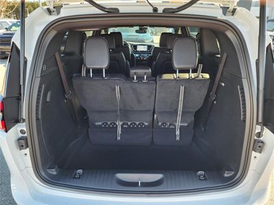 2026 2026 Chrysler Pacifica - Photo 4