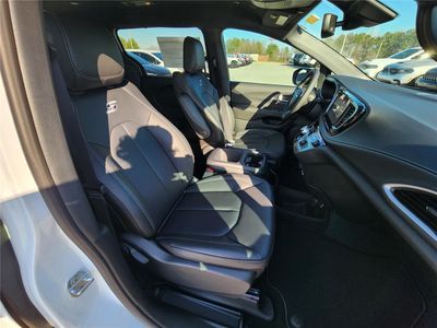 2026 2026 Chrysler Pacifica - Photo 6