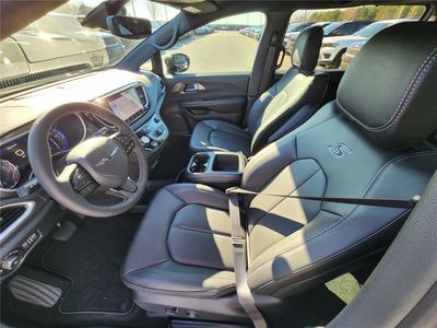 2026 2026 Chrysler Pacifica - Photo 13