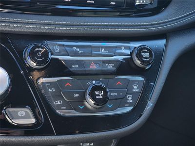 2026 2026 Chrysler Pacifica - Photo 16