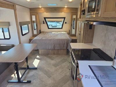 2022 Palomino SolAire — photo 19 view