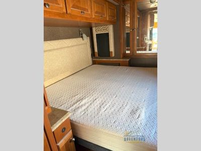 2017 Tiffin Motorhomes Allegro SA — photo 10 view