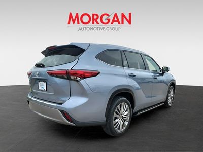 2022 Toyota Highlander - Photo 6